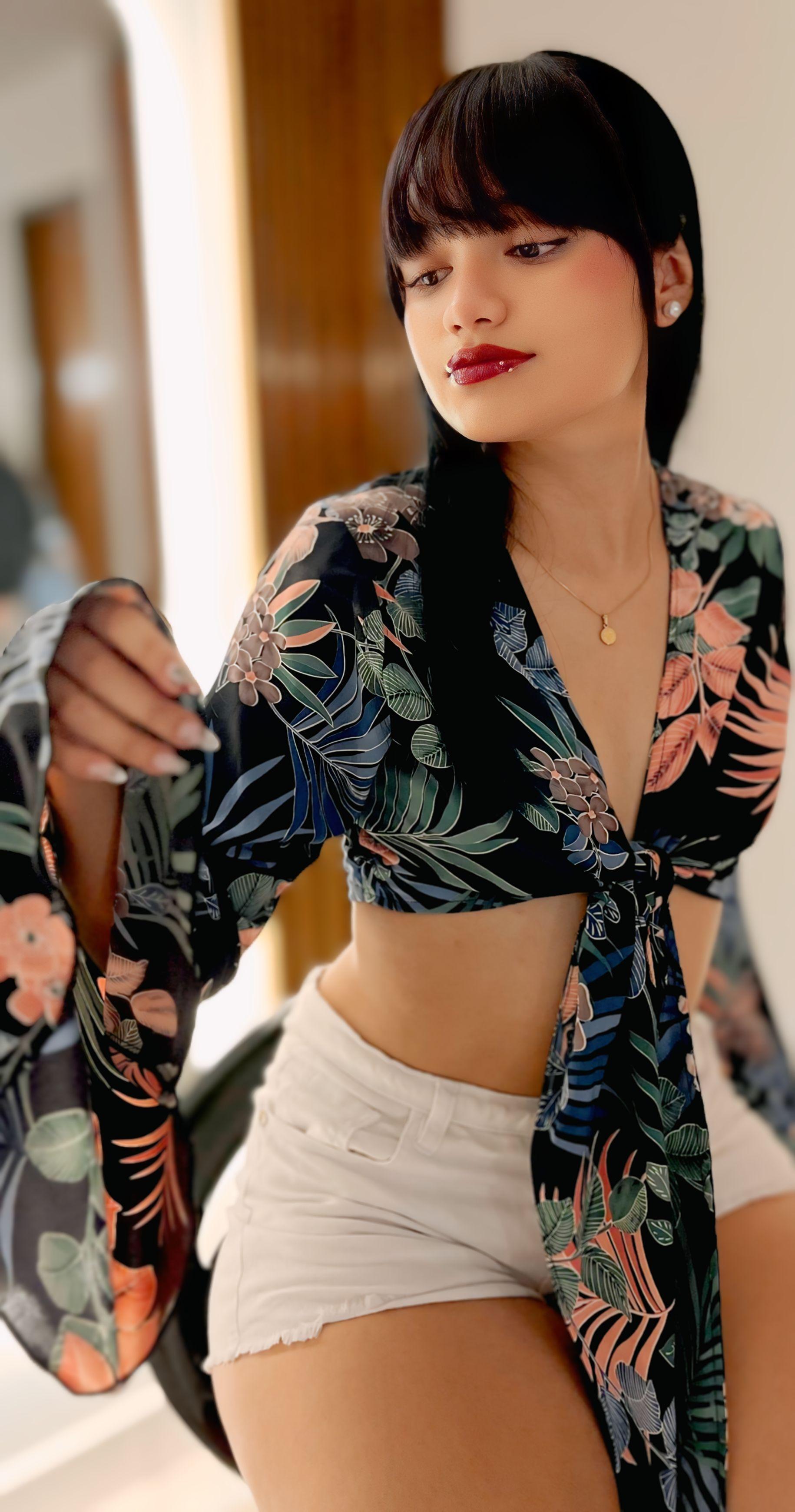 BellaGreen_ from Colombia