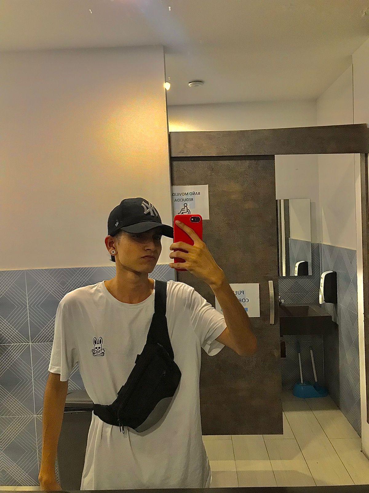 Ethaan_Boy from Colombia