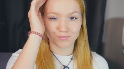 JennieMediano from France