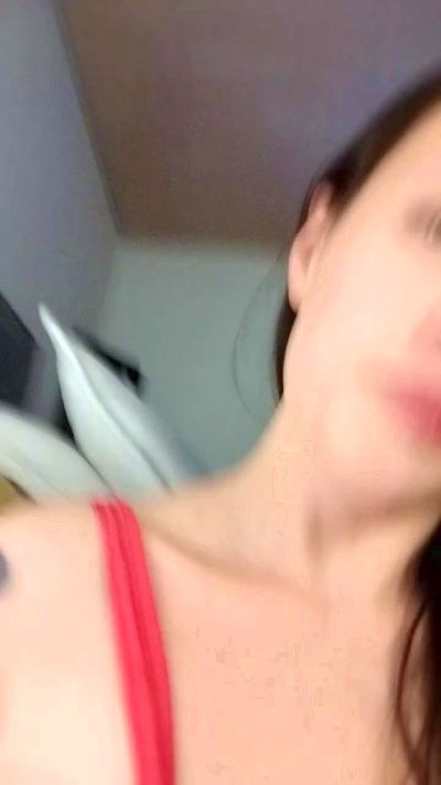 Lilymo from Italy
