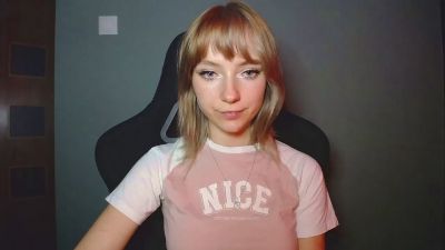 LuciaAdorable from United Kingdom