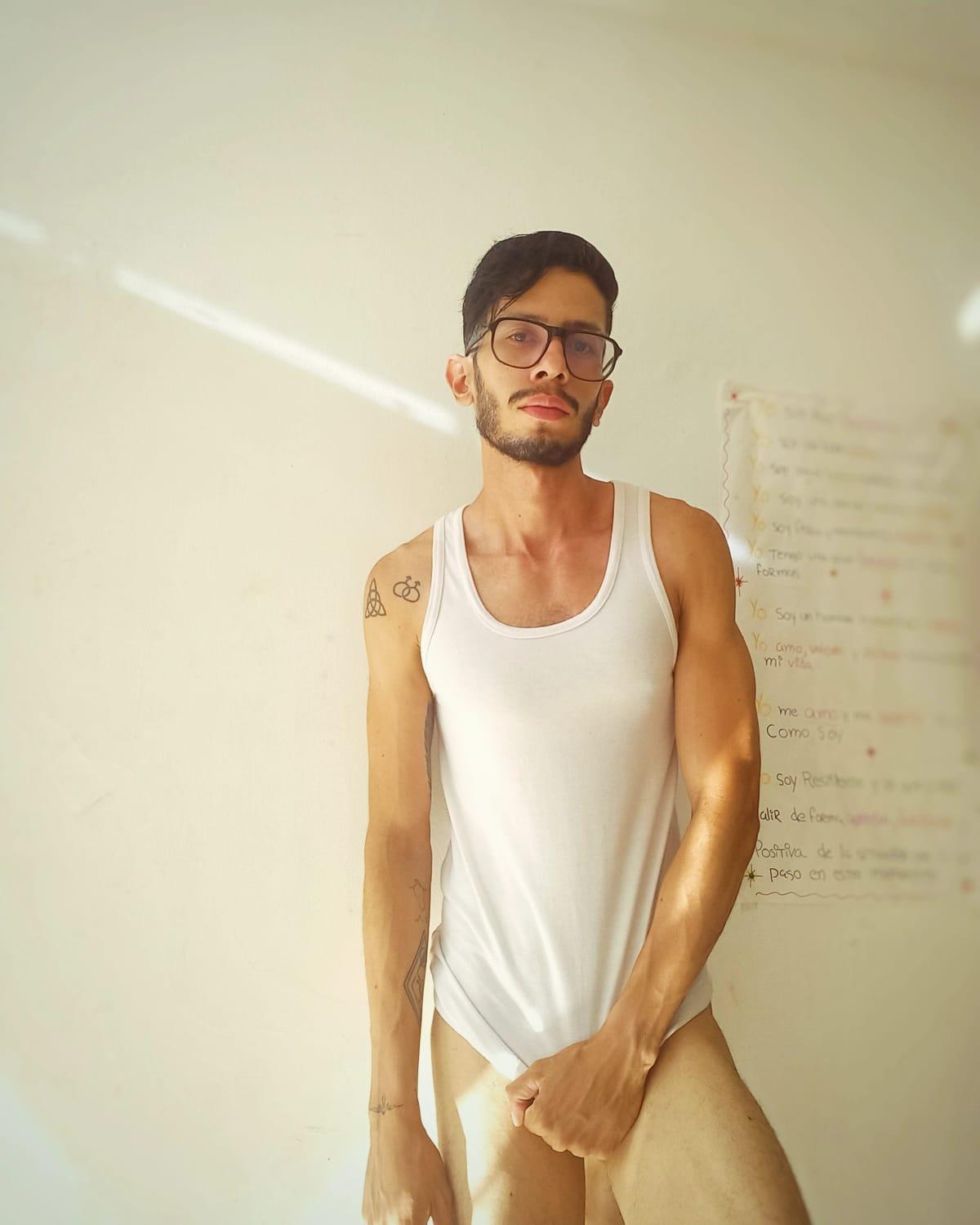 alistertwink Profile Image
