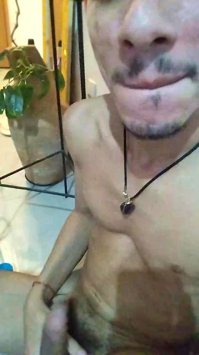 caiquedot from Brazil