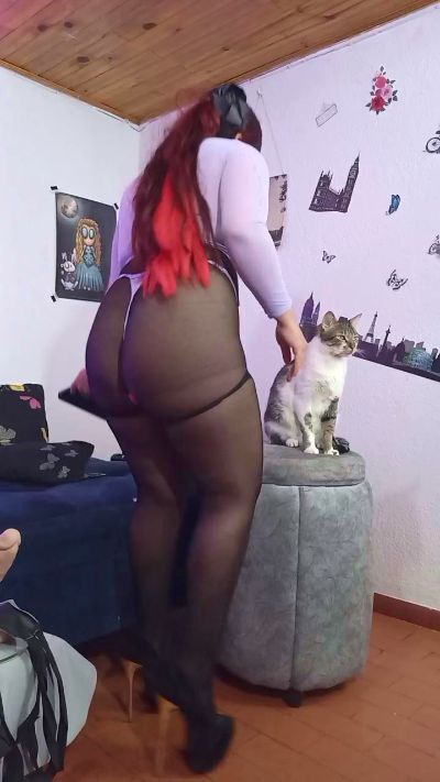 keila_j from Colombia