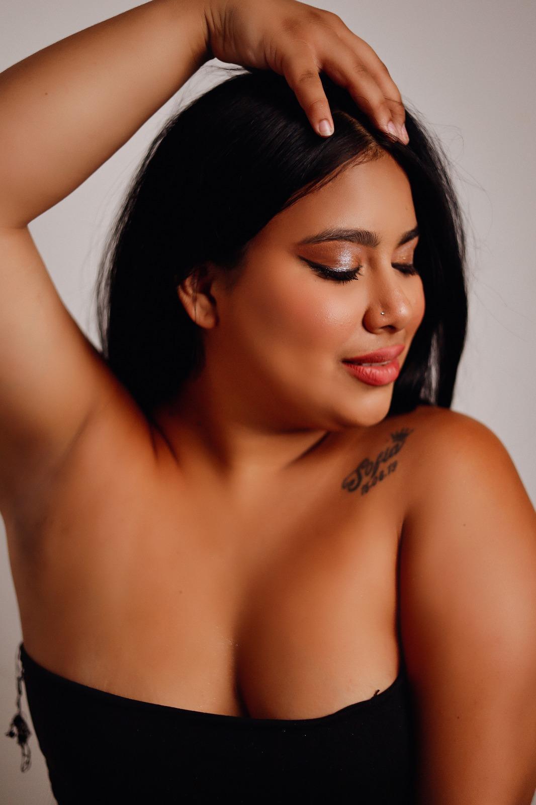 maralinette22 from Colombia