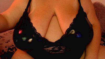 mayabigtits from United States
