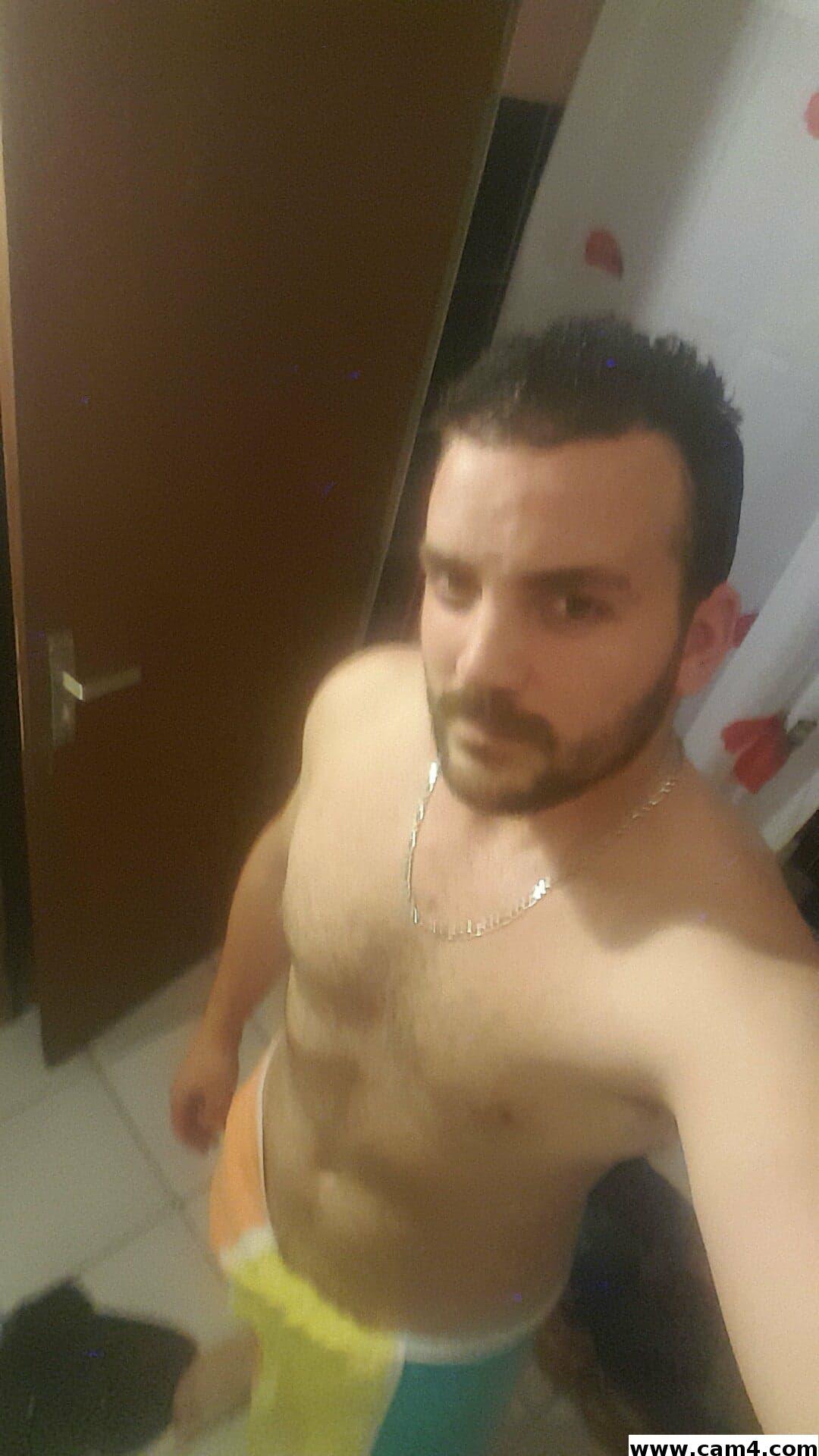 popole3838 from France