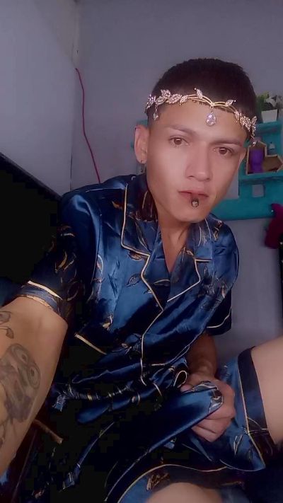 sexyboyxxzx from Colombia
